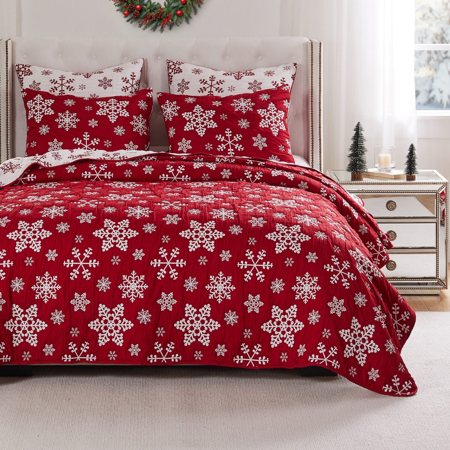 Snowflakes Quilt Set